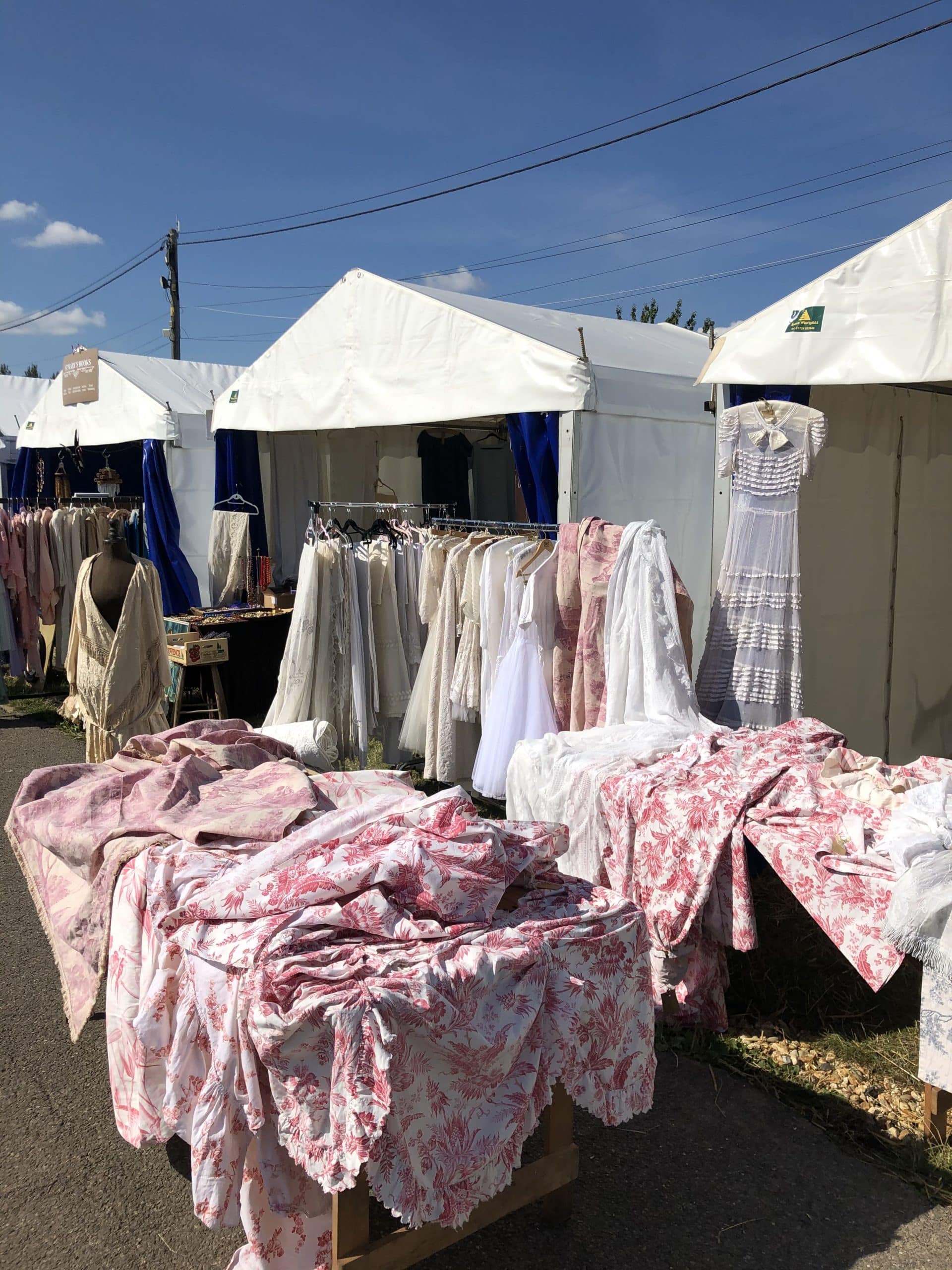 Spring Interior Inspiration with Ardingly Antiques Fair iacf antiques